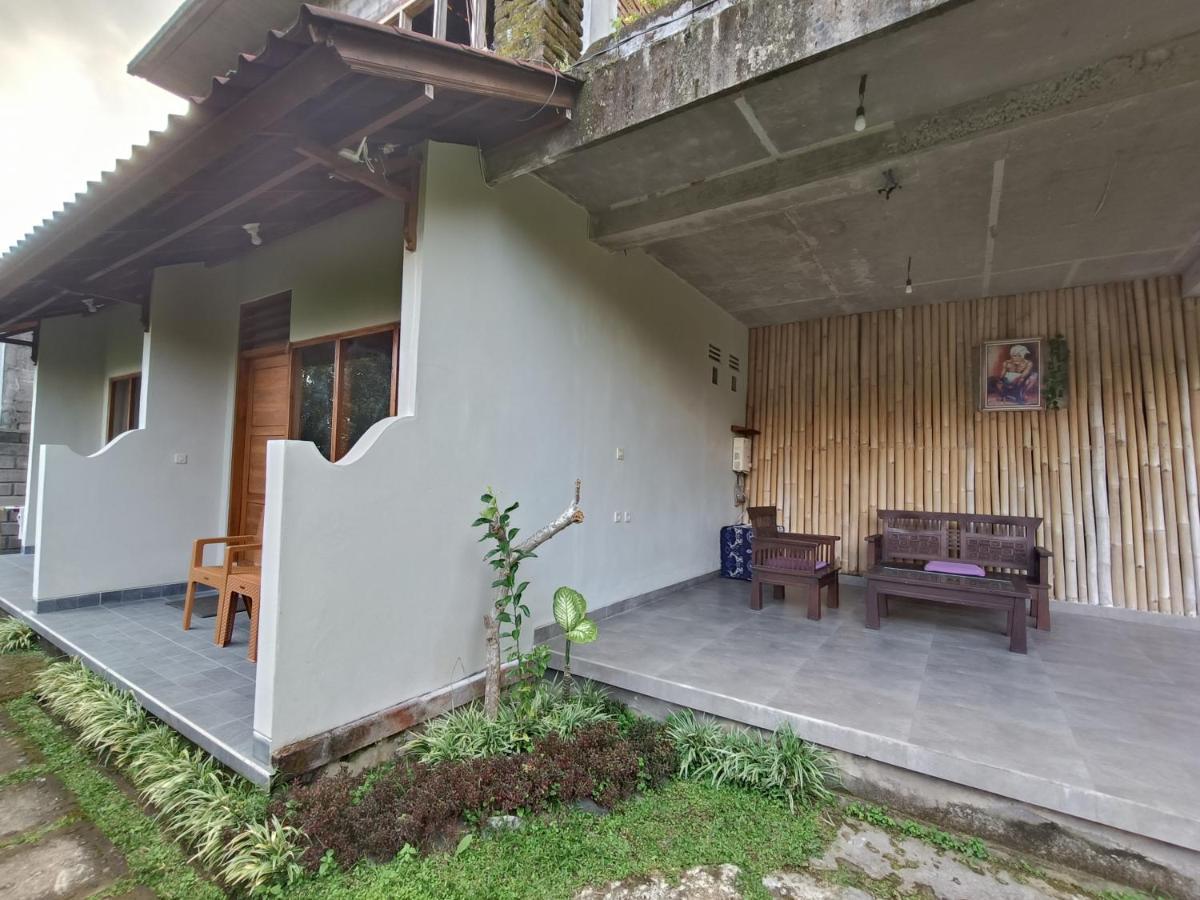 Made Oka Budget Room Munduk Buitenkant foto